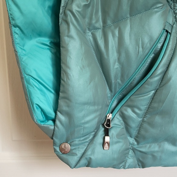 NWT SPYDER Solitude Down Poncho - Picture 5 of 5